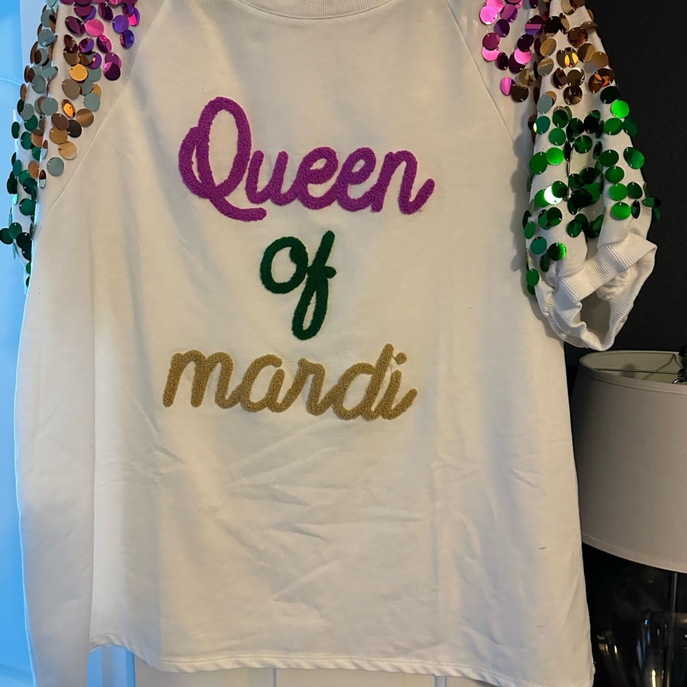 Bibi Brand White Queen of Mardi Top. Size XL